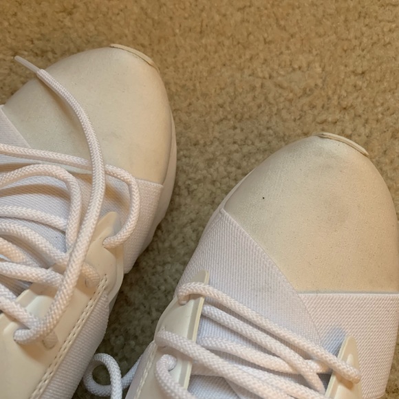 Shoes - Picture 7 of 7